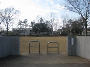 写真：公園出入り口