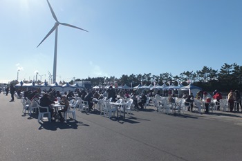 写真：好天に恵まれた当日の会場