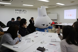 写真：カミスココくんも参加している様子