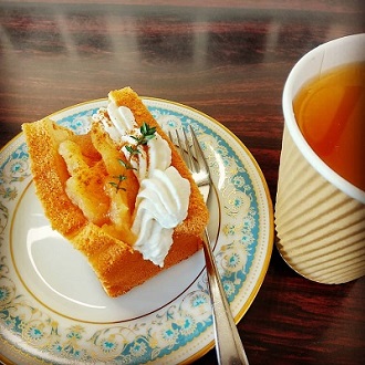 写真：ケーキと紅茶
