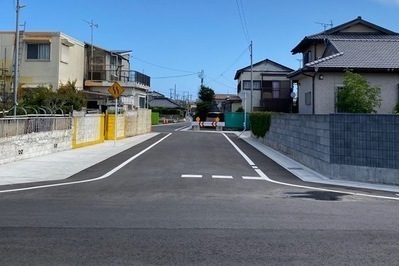 写真：道がきれいに整備された市道1018号線