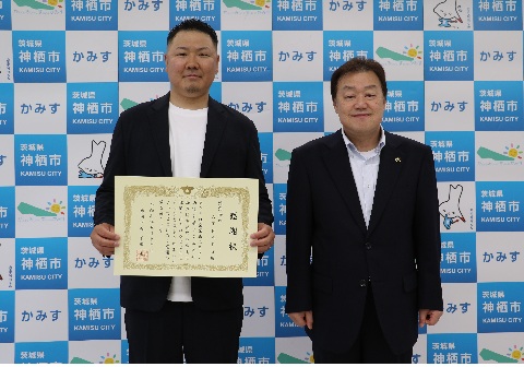 写真：株式会社ATRAPS感謝状贈呈式