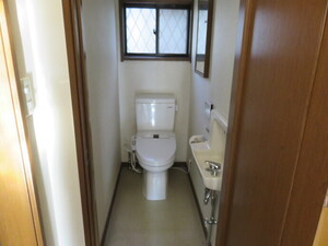 写真：1階洋式トイレ