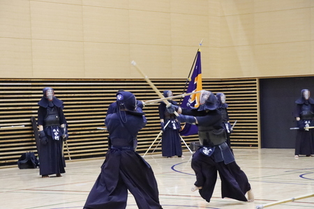 写真：三宅選手による剣道教室