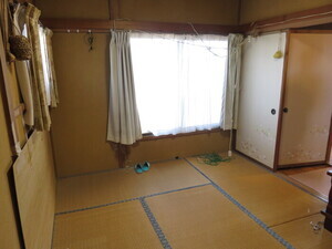 写真：2階東側和室(6畳)を別角度から撮影