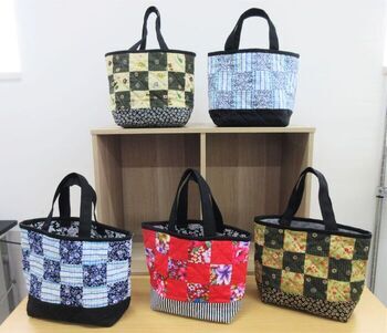 写真：講座で作成したバッグ