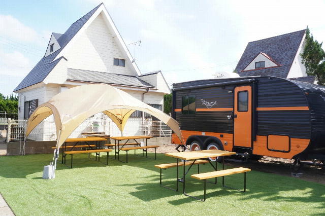 写真：トレーラーハウス