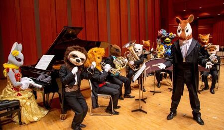 写真:ズーラシアンブラスの演奏風景