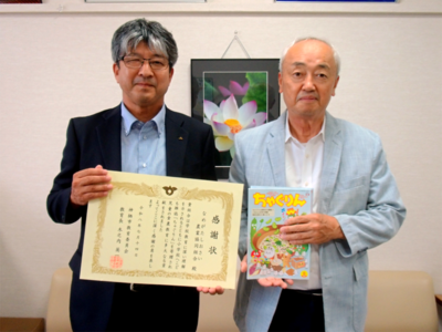 写真：2026年7月14日撮影、安藤専務理事と教育長